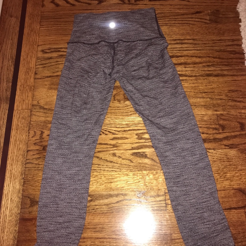 Lululemon grey herringbone 7/8 pants
